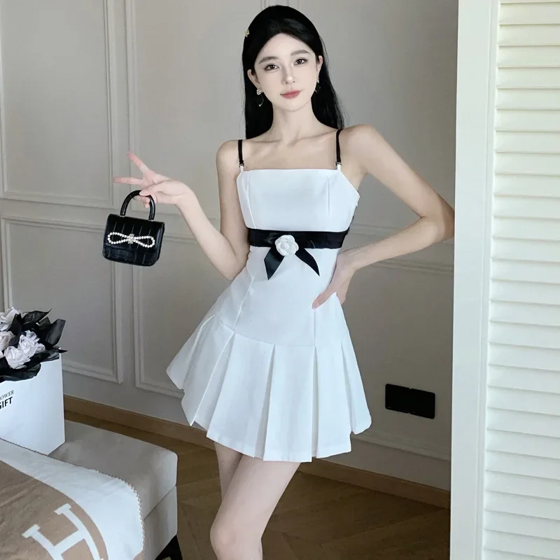 Small fragrance contrast pleated strap bandeau slim dress | 8028 - Image 3